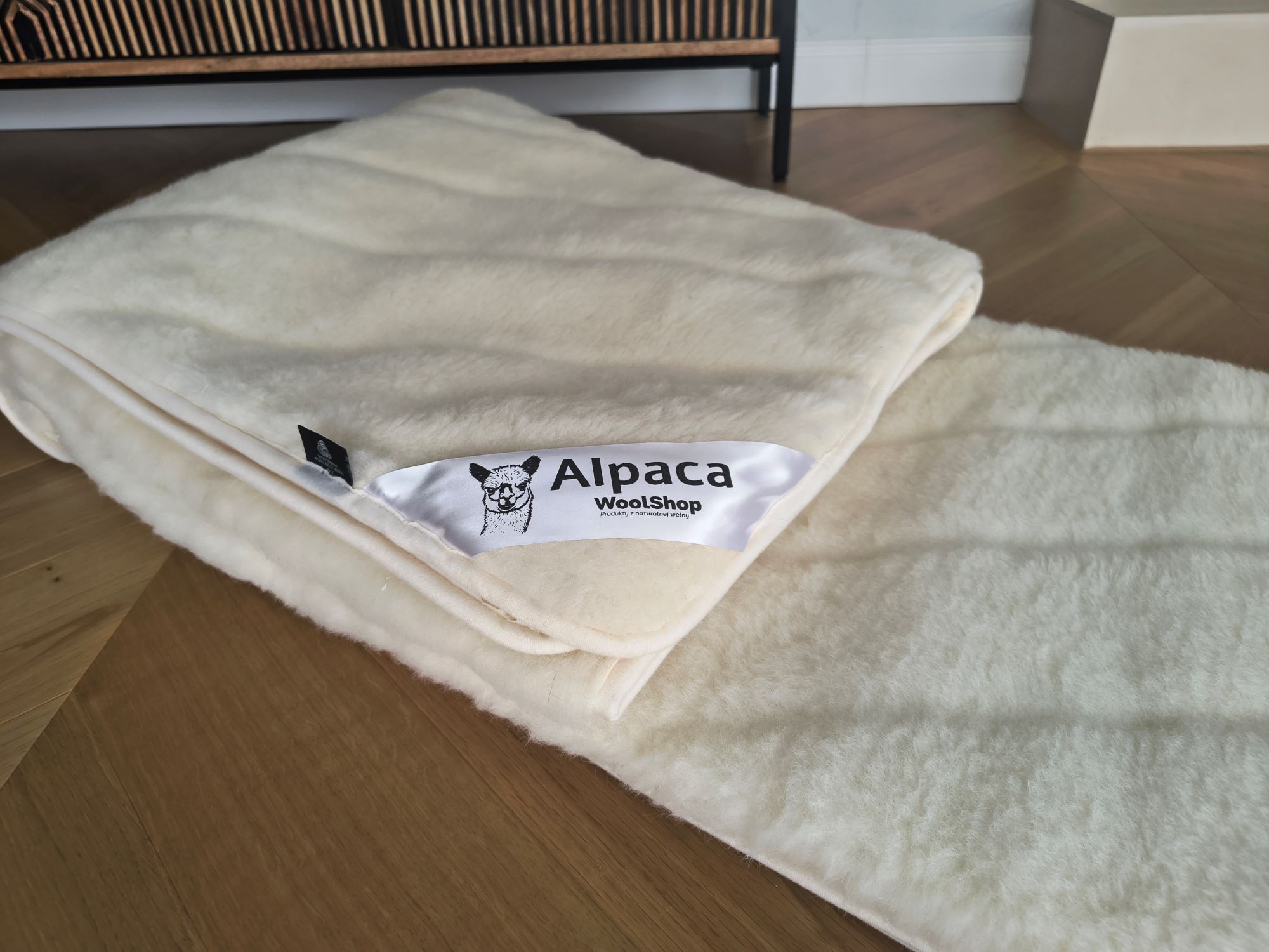 Koc z wełny alpaki